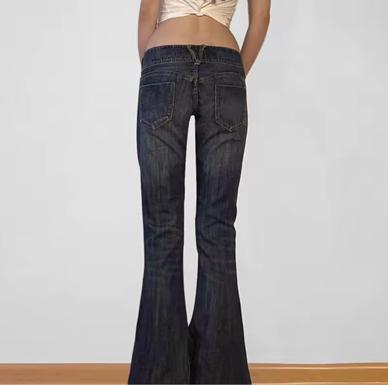 Low rise trendy denim jeans