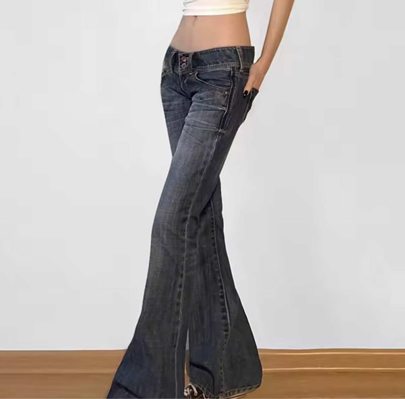 Low rise trendy denim jeans